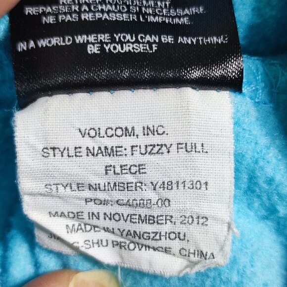 Volcom Fuzzy Full Fleece boys size L light blue with stripes - Picture 7 of 11